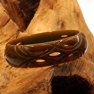 Vintage Estate Bakelite Carved Tiki Openwork Avocado Tinged Red Bangle 7.5"